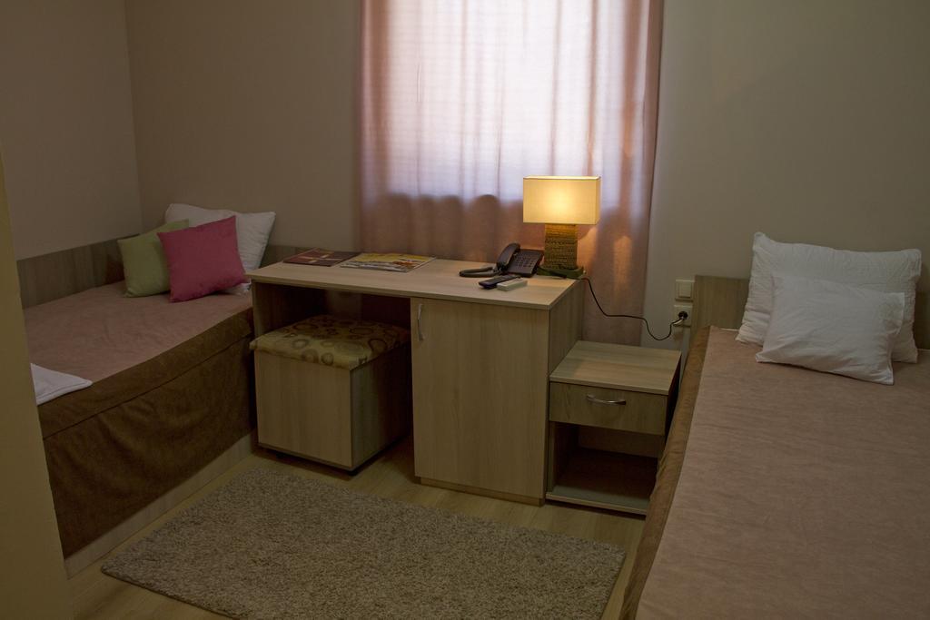 Garni Hotel Tri O 克拉古耶瓦茨 客房 照片