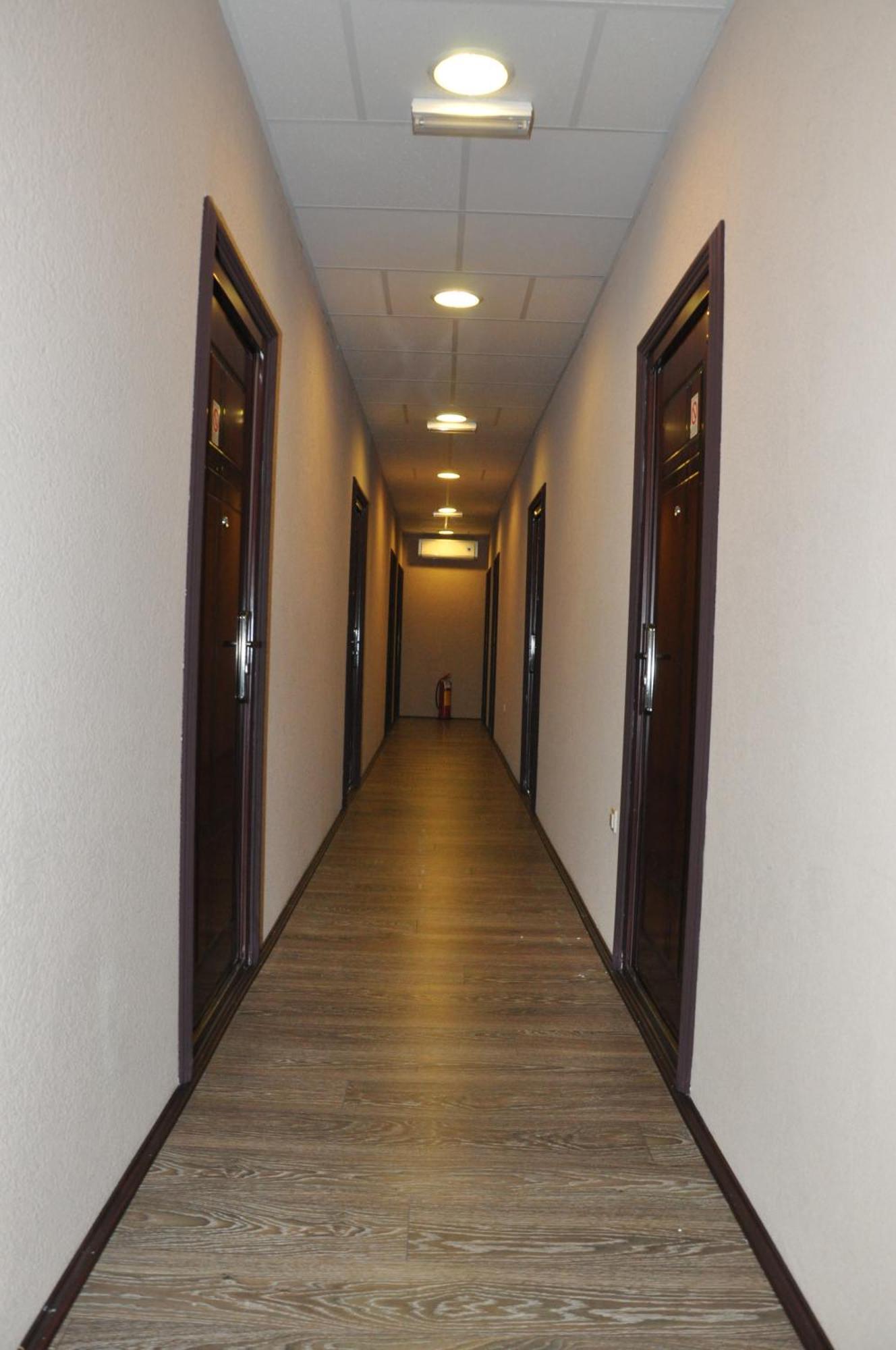 Garni Hotel Tri O 克拉古耶瓦茨 外观 照片