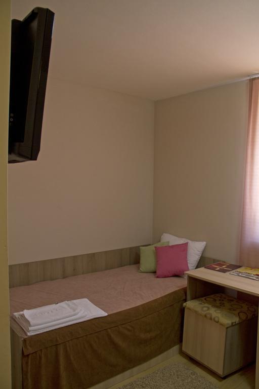 Garni Hotel Tri O 克拉古耶瓦茨 客房 照片