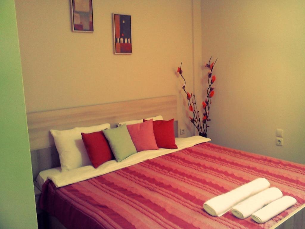 Garni Hotel Tri O 克拉古耶瓦茨 外观 照片