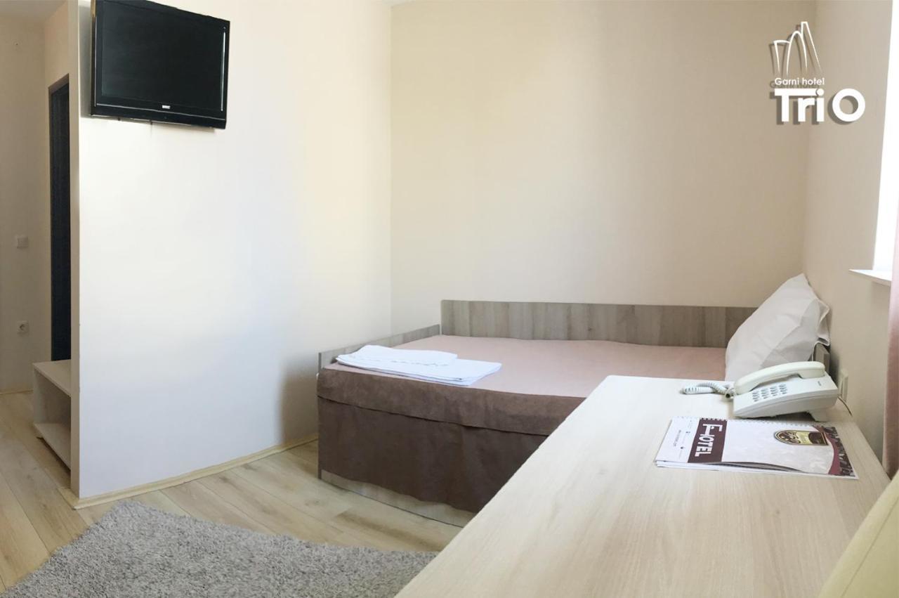 Garni Hotel Tri O 克拉古耶瓦茨 外观 照片