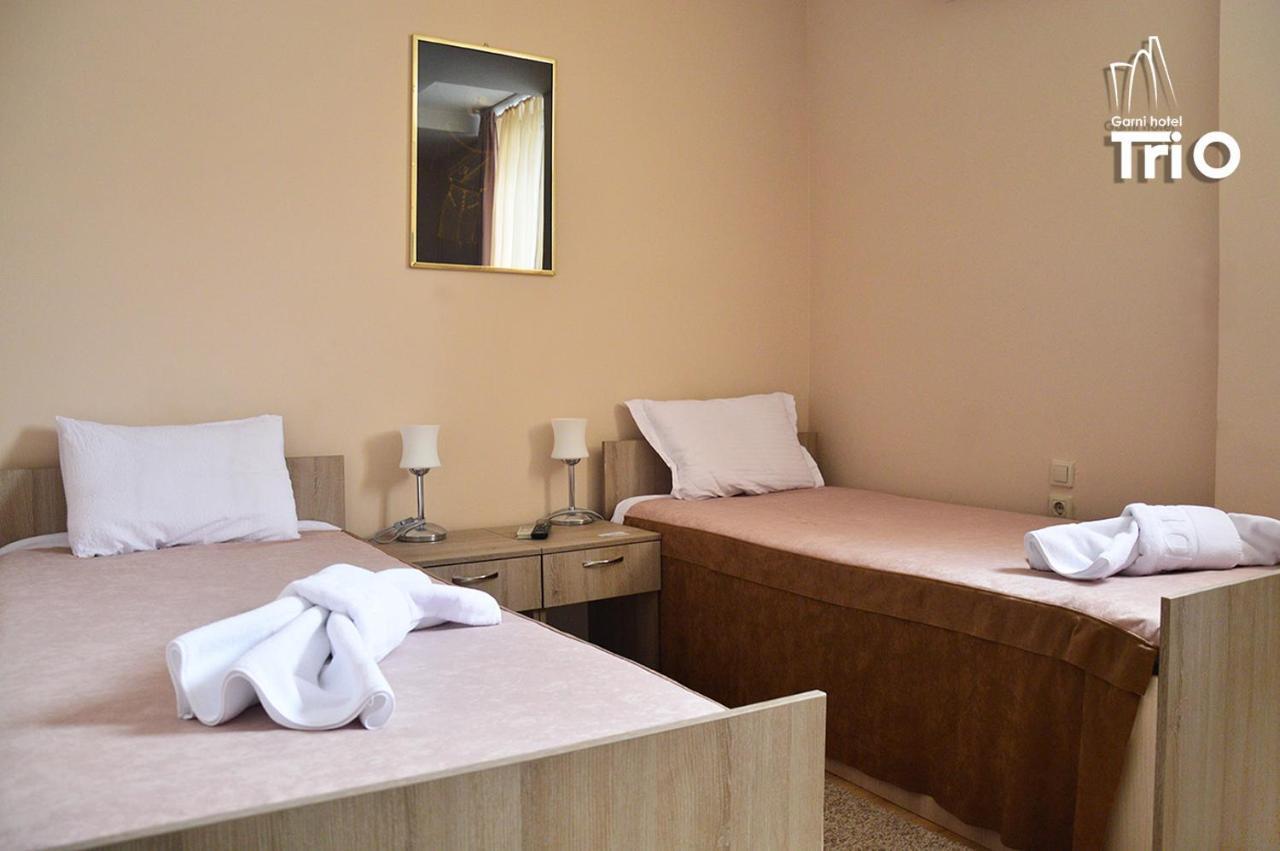 Garni Hotel Tri O 克拉古耶瓦茨 外观 照片